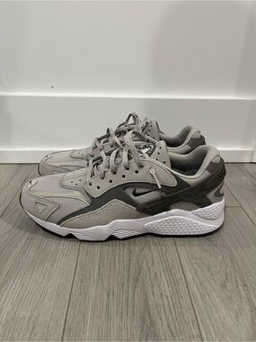 Nike Air Huarache Gray and Dark Gray Casual Athletic Sneakers